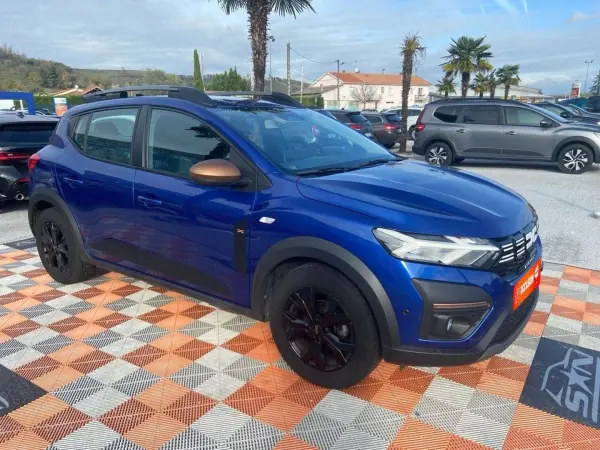 Dacia SANDERO TCe 110 BV6 STEPWAY EXTREME + GPS Caméra JA 16" - Photo 3
