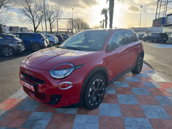 Fiat 600 1.2 100 Hybrid DCT LA PRIMA GPS Caméra Hayon - Photo 2