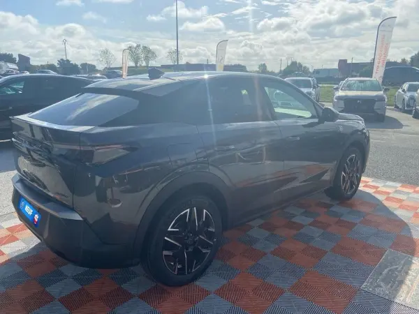 Peugeot 3008 Hybrid 145 e-DCS6 GT Toit Alcantara Executive Pack 360° Vision & Drive Assist Plus - Photo 4