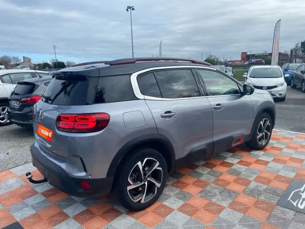 Citroën C5 AIRCROSS PureTech 130 EAT8 SHINE Park Assit Pack Red - Photo 5