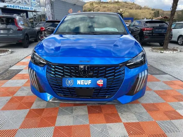 Peugeot 208 Hybrid 145 GT e-DCS6 GPS Toit Pano Caméra 360° - Photo 2