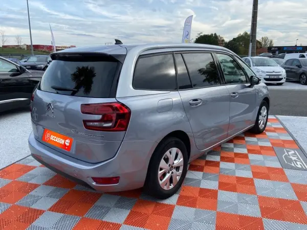 Citroën GRAND C4 SPACETOURER PureTech 130 EAT8 FEEL GPS Caméra 7 PL - Photo 2