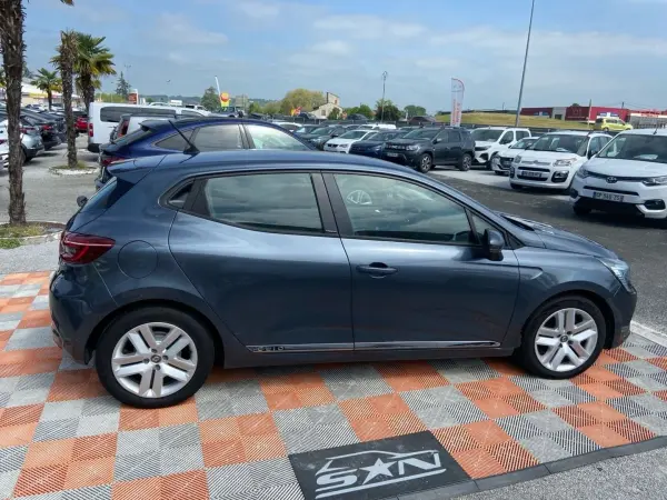 Renault CLIO E-TECH 140 BUSINESS - Photo 4