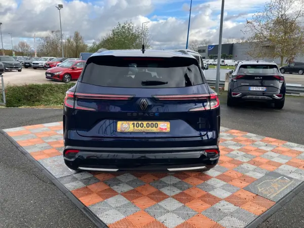 Renault ESPACE E-Tech Full Hybrid 200 ESPRIT ALPINE 3 Packs 7Places 1°Main - Photo 4